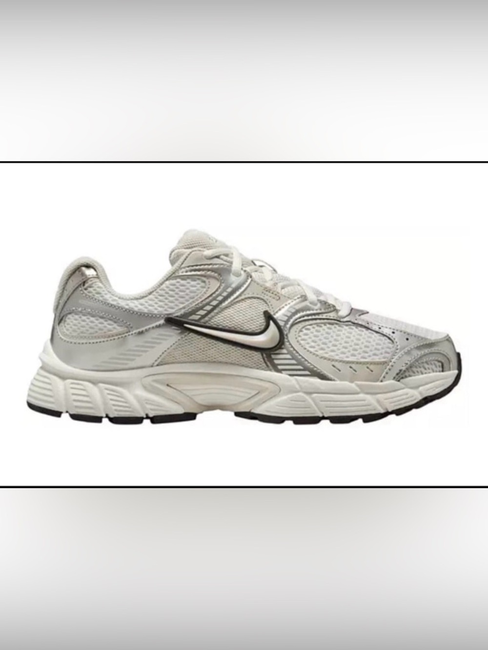 Nike Women’s V5 RNR Sneakers